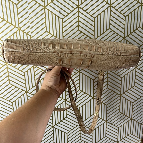 BRAHMIN Crème Crossbody Bag with Adjustable Strap - Picture 10 of 16